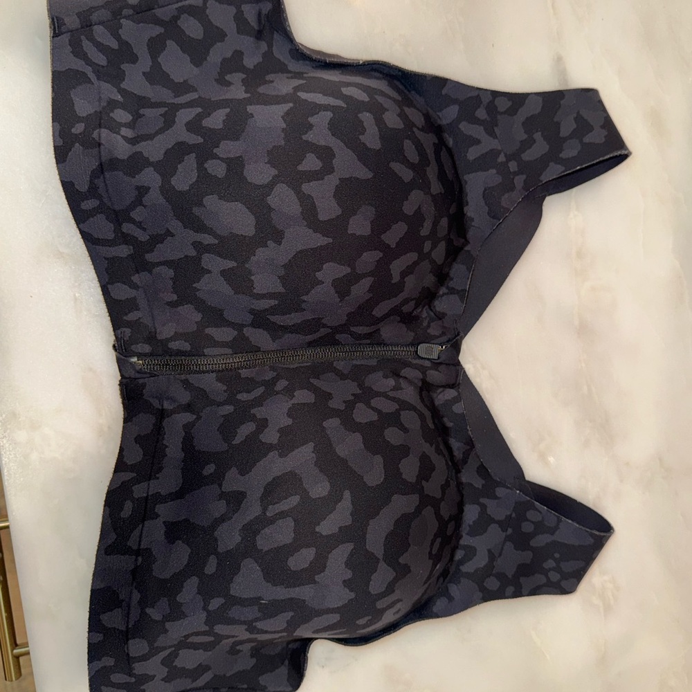 lululemon athletica Black Charcoal Camo Front-Zip Sports Bra